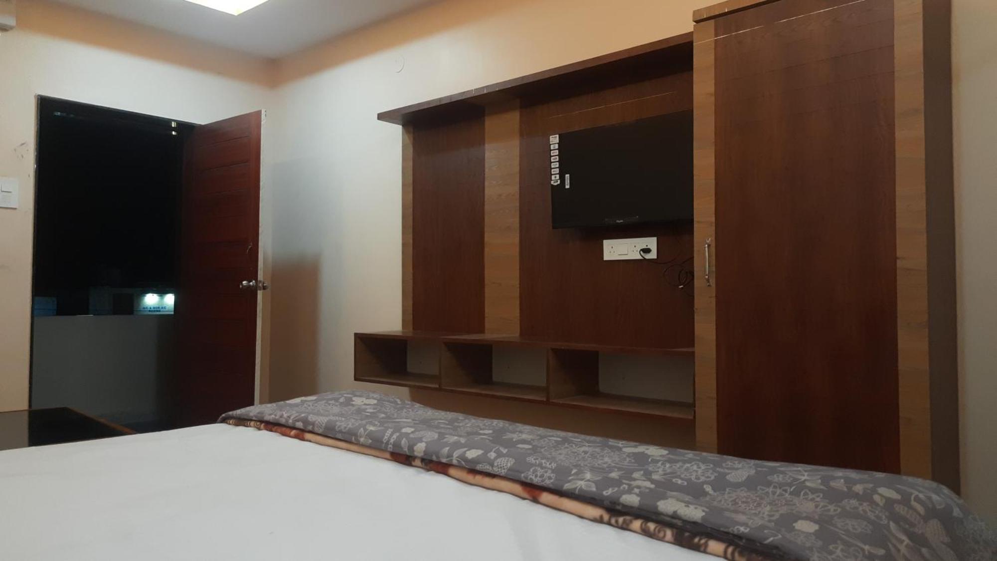 Jaya Sri Rama Lodge Бадрачалам Екстериор снимка